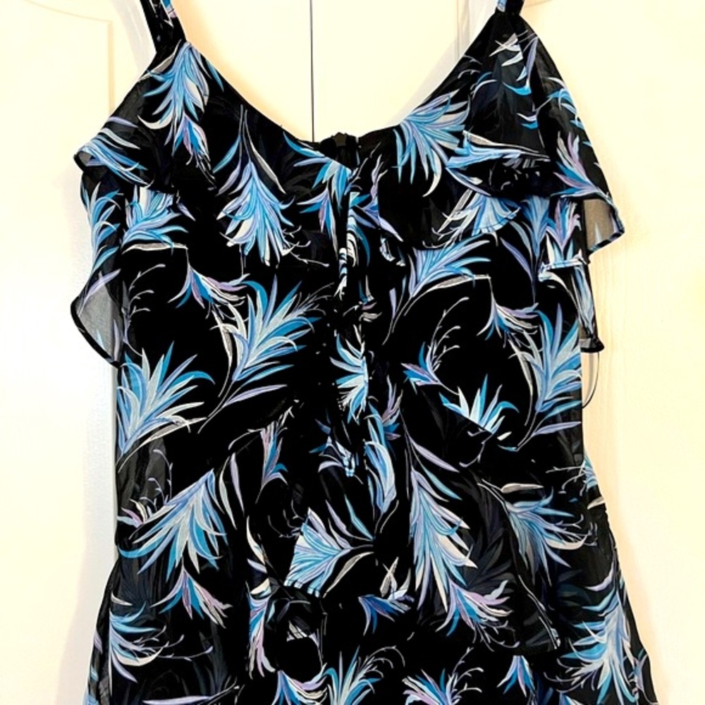 Tiered Ruffle Dress - Picture 3 of 9